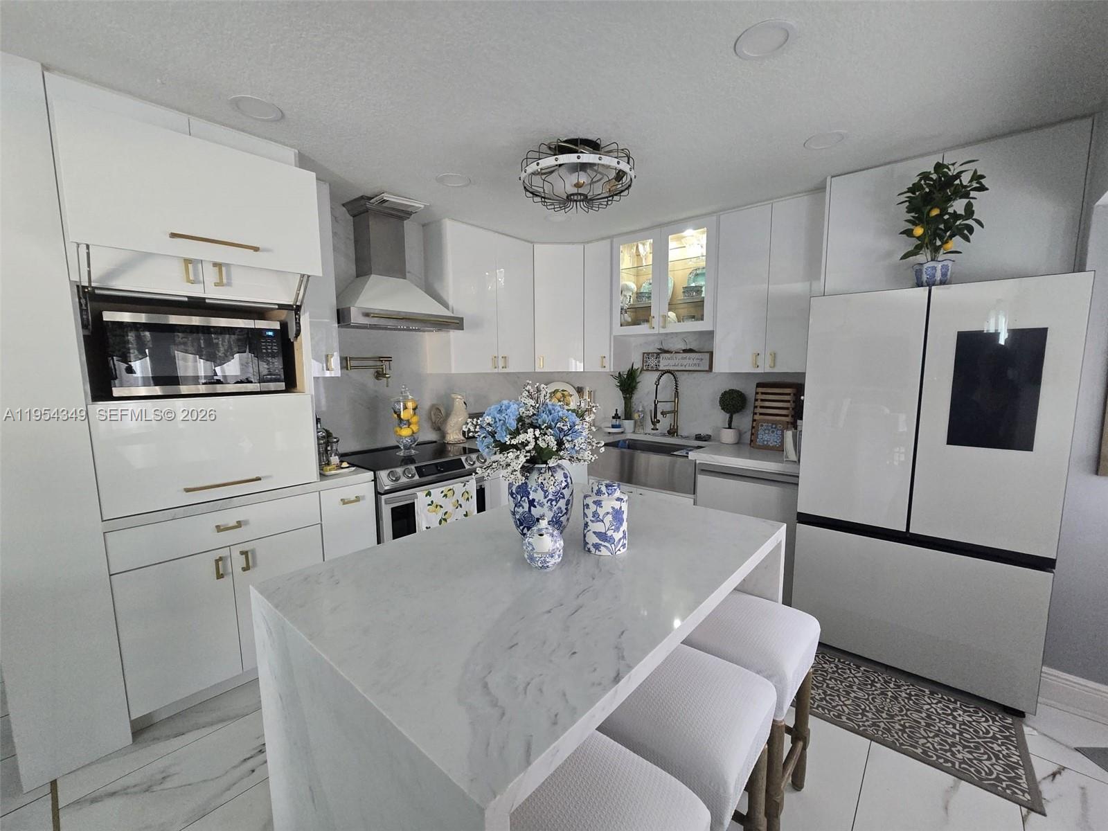 MAJESTIC ESTATES - Residential