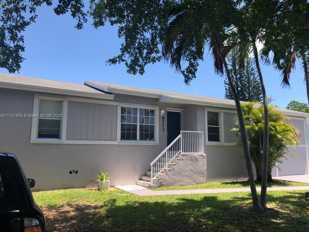 9771 Sw 211th St, Cutler Bay, Miami-Dade County, Florida - 3 Bedrooms  
2 Bathrooms - 