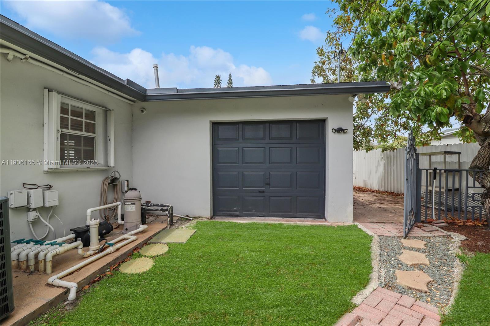 WESTWOOD ESTATES 1ST ADDN - Residential