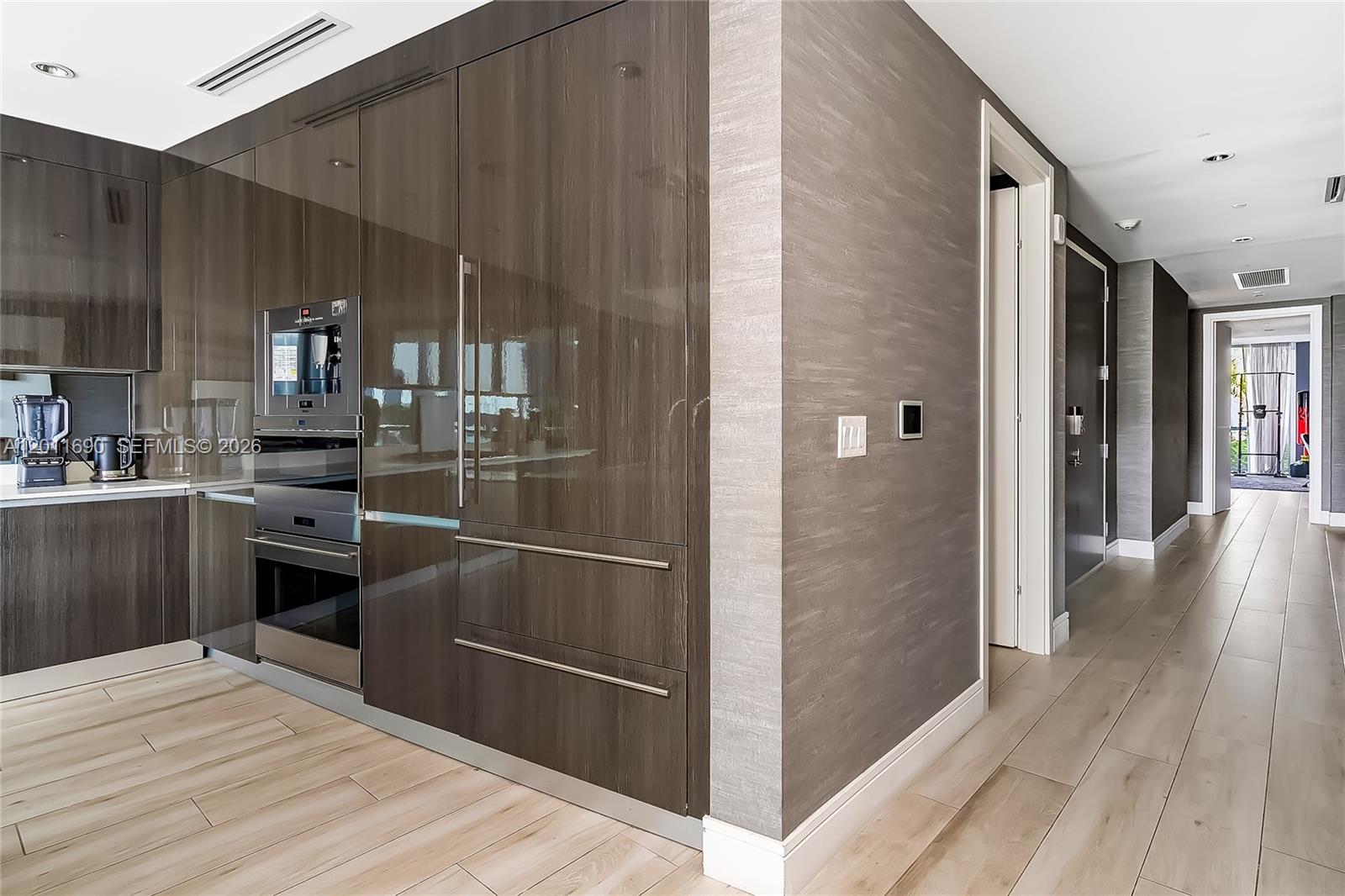 ECHO CONDO - Residential