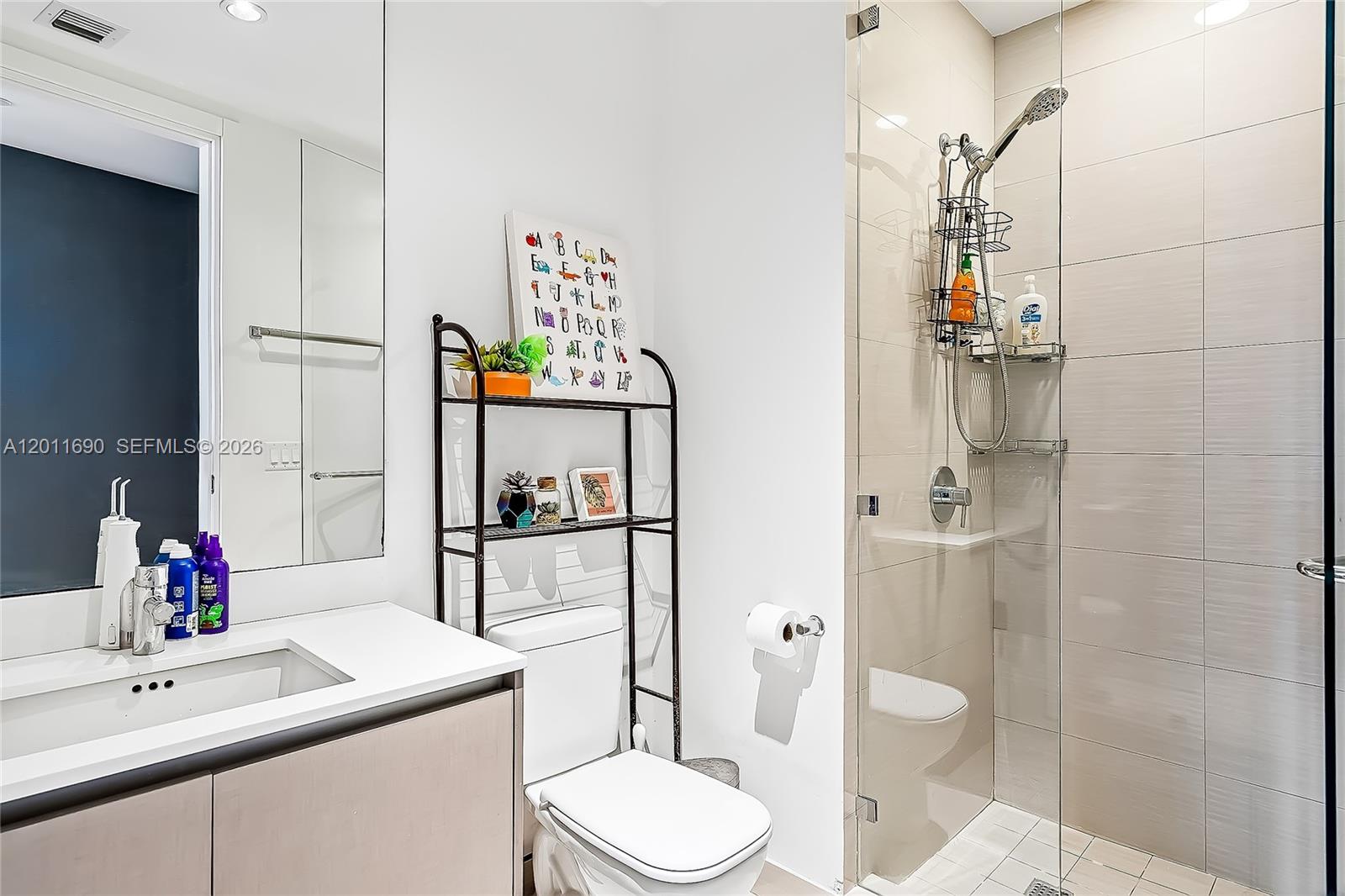 ECHO CONDO - Residential