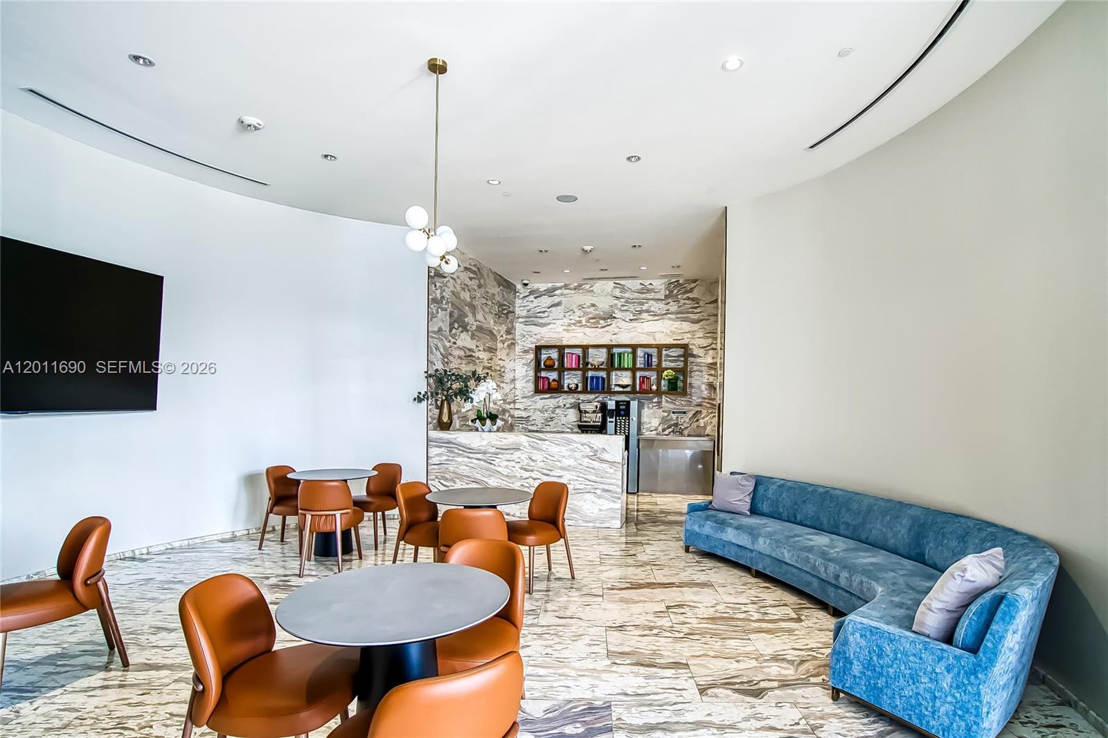 ECHO CONDO - Residential