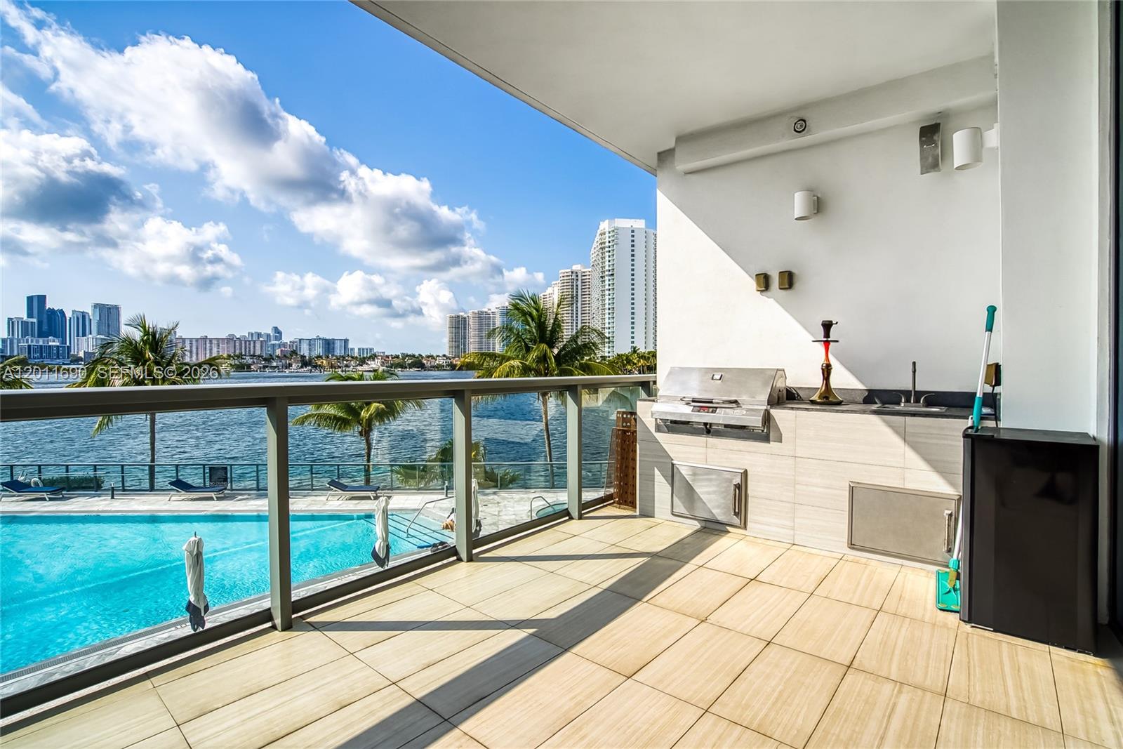 ECHO CONDO - Residential
