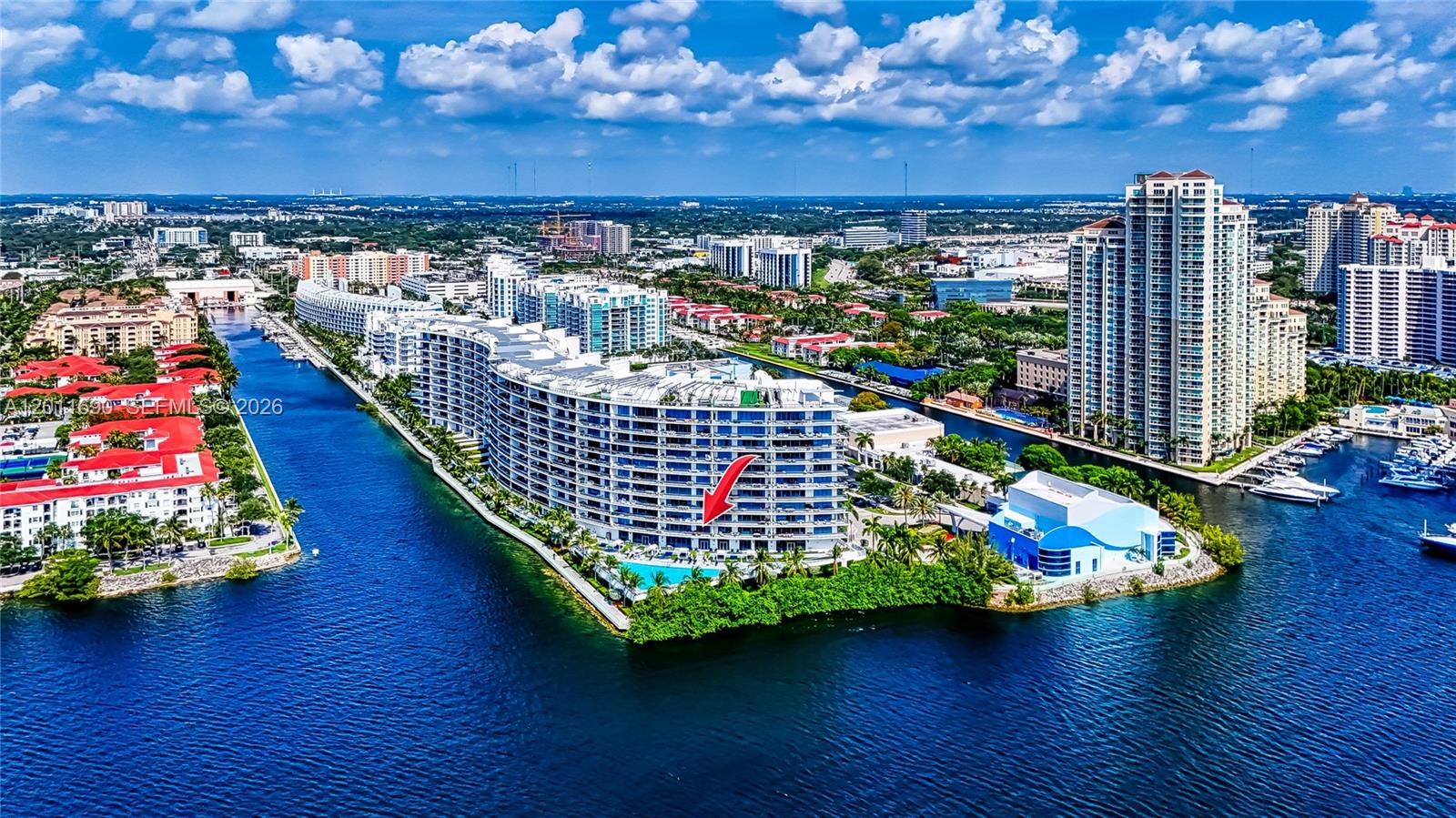 ECHO CONDO - Residential