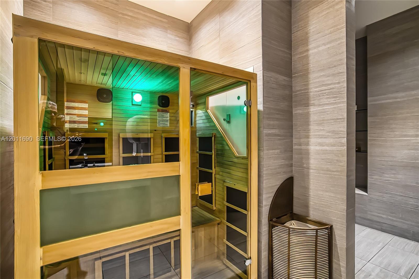ECHO CONDO - Residential