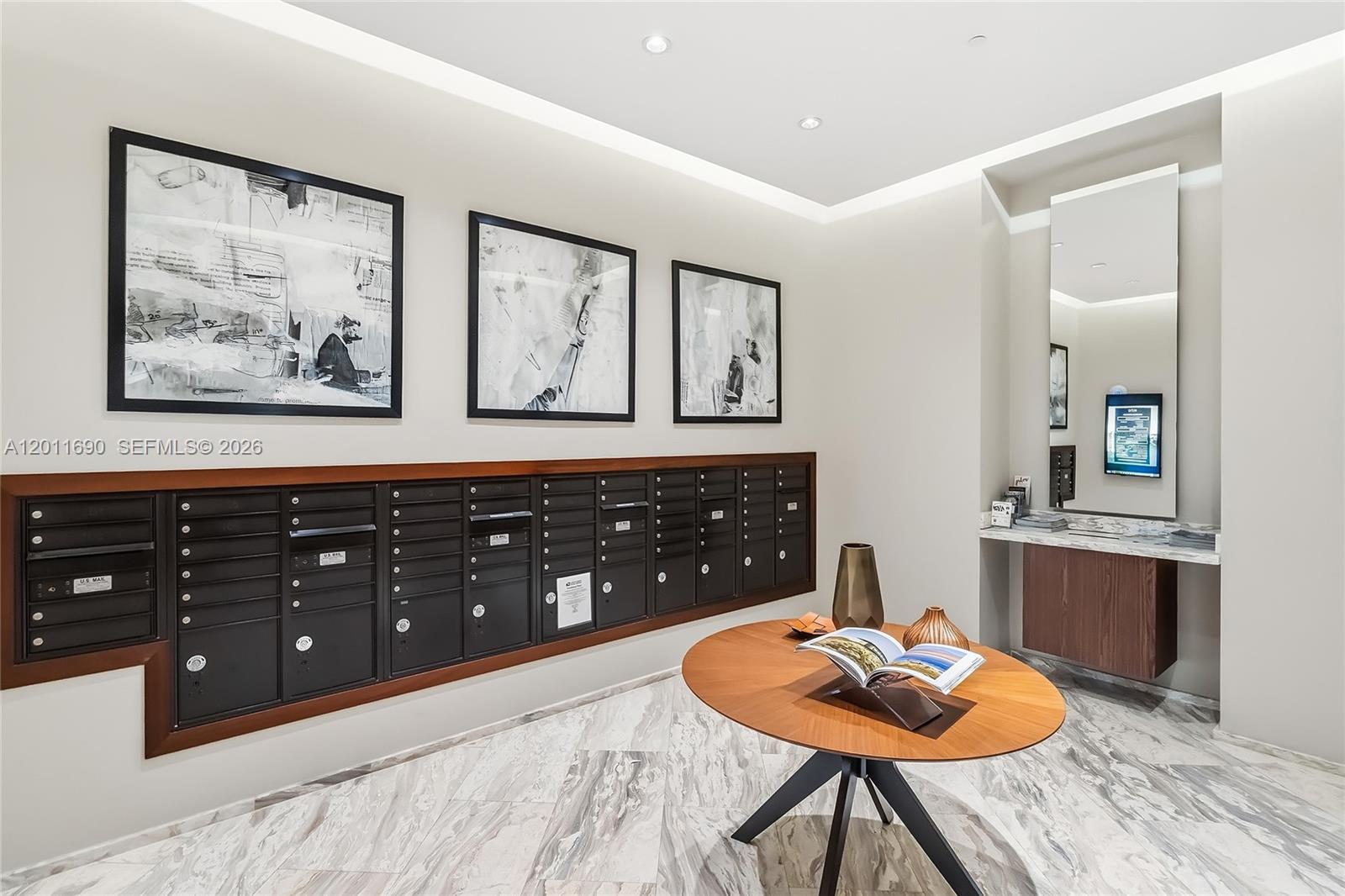ECHO CONDO - Residential