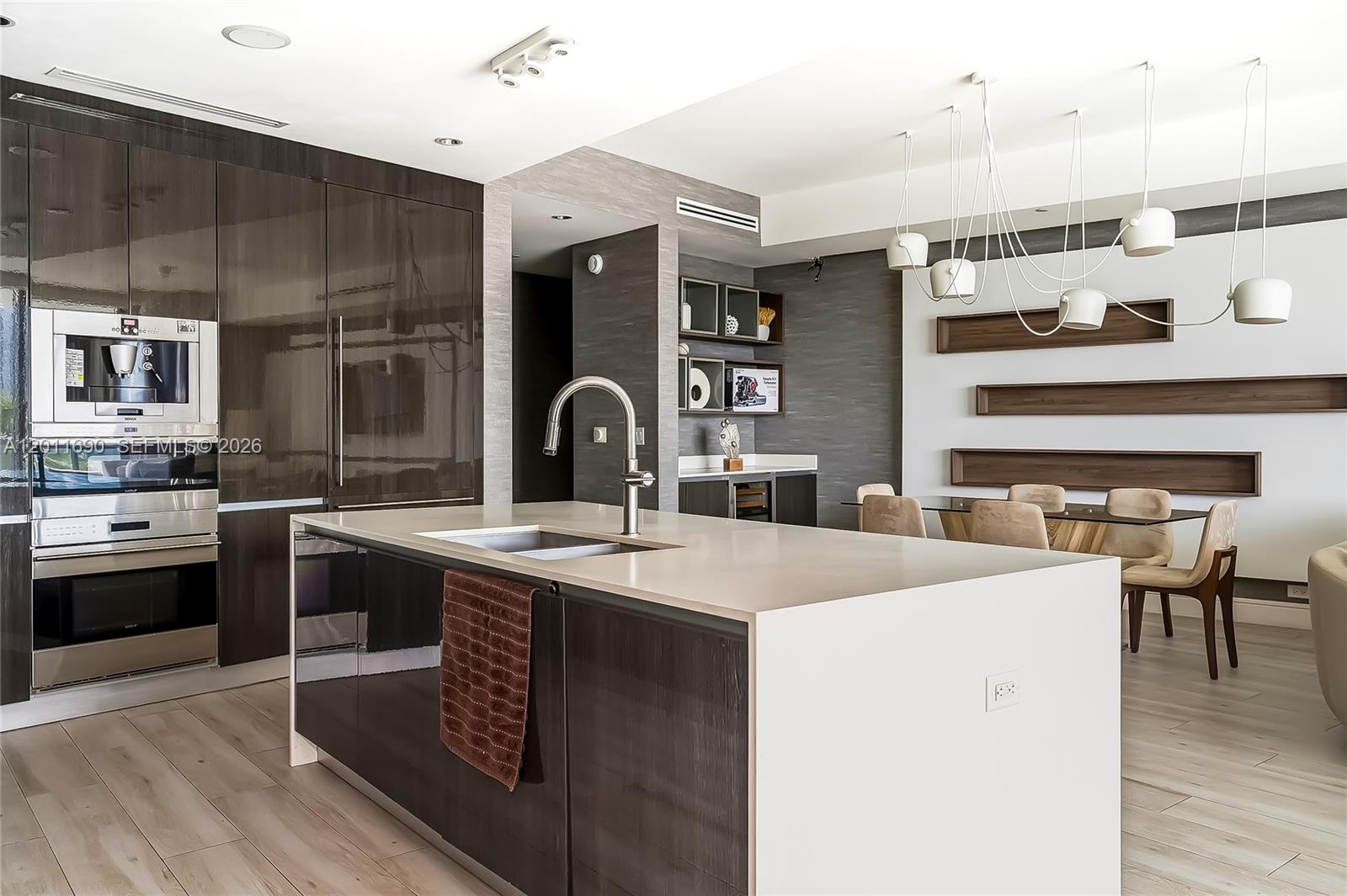 ECHO CONDO - Residential