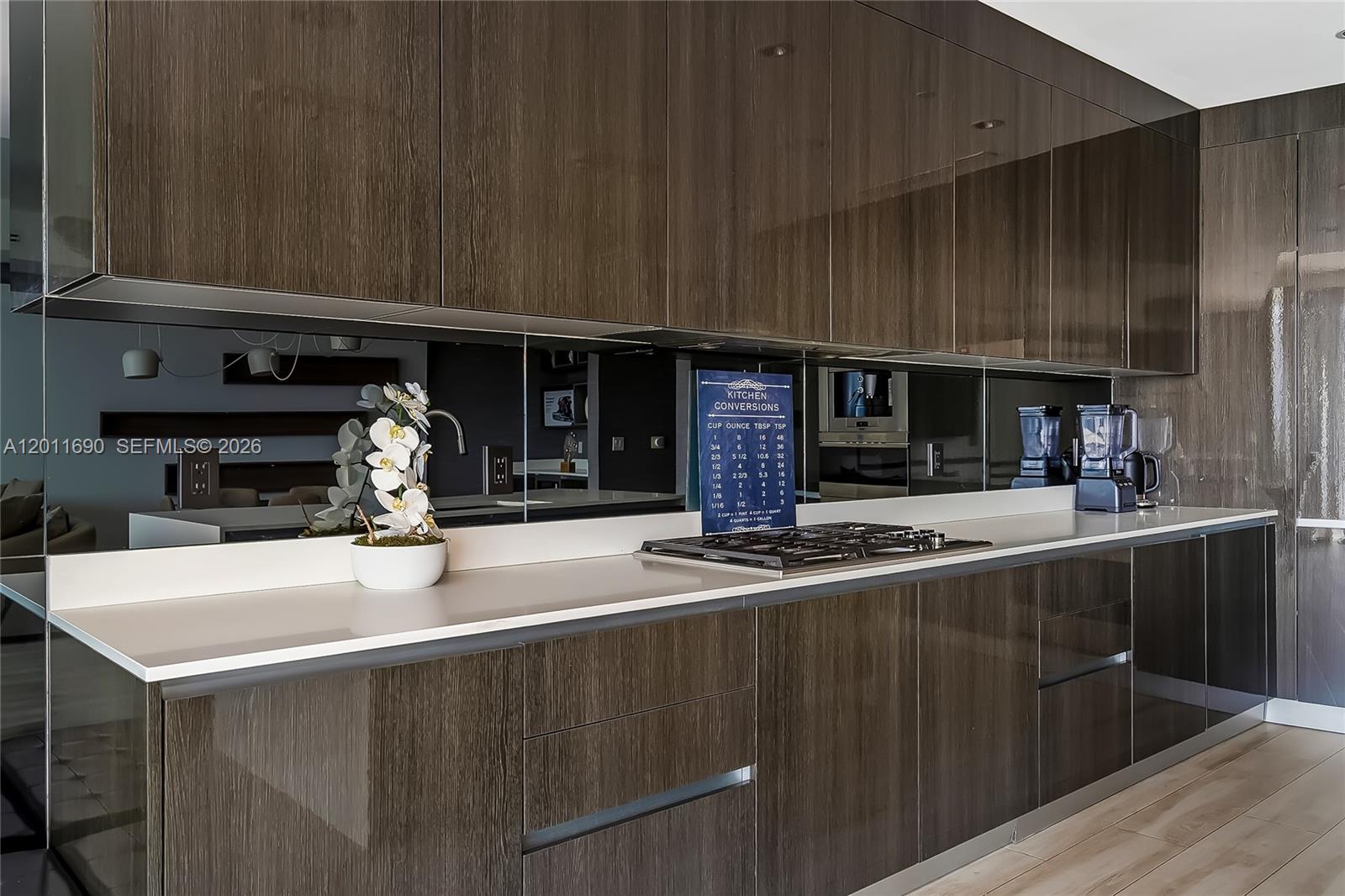 ECHO CONDO - Residential