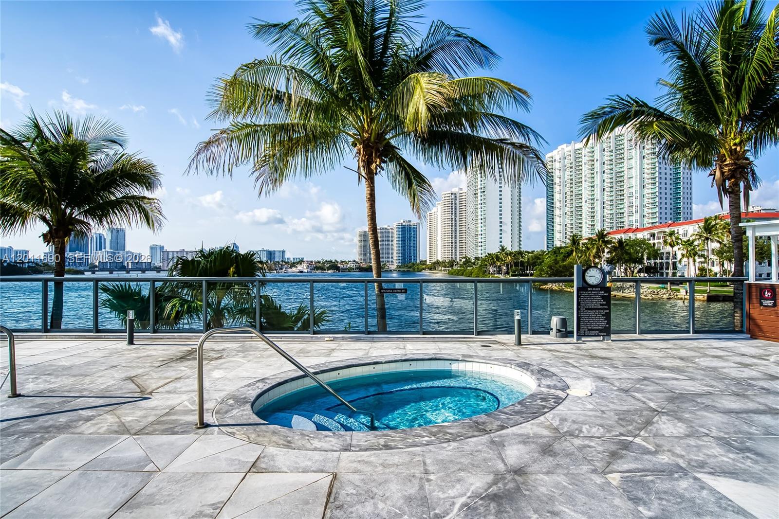 ECHO CONDO - Residential