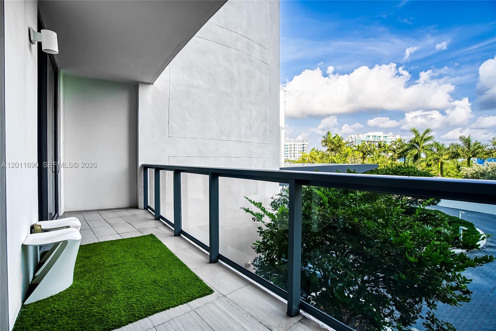 ECHO CONDO - Residential