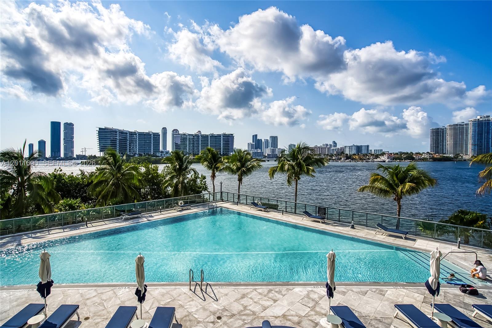 ECHO CONDO - Residential