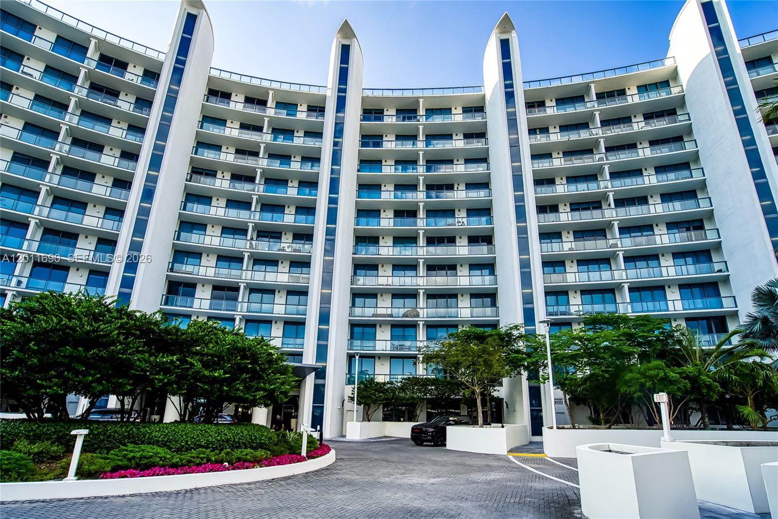 ECHO CONDO - Residential