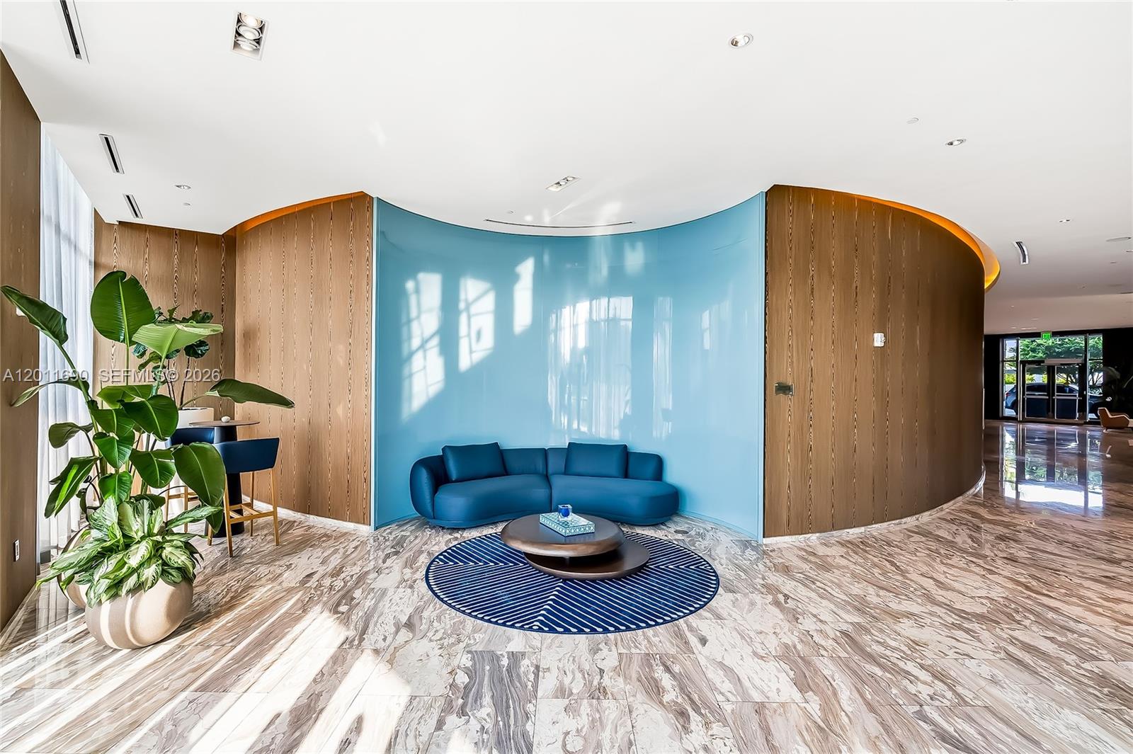 ECHO CONDO - Residential