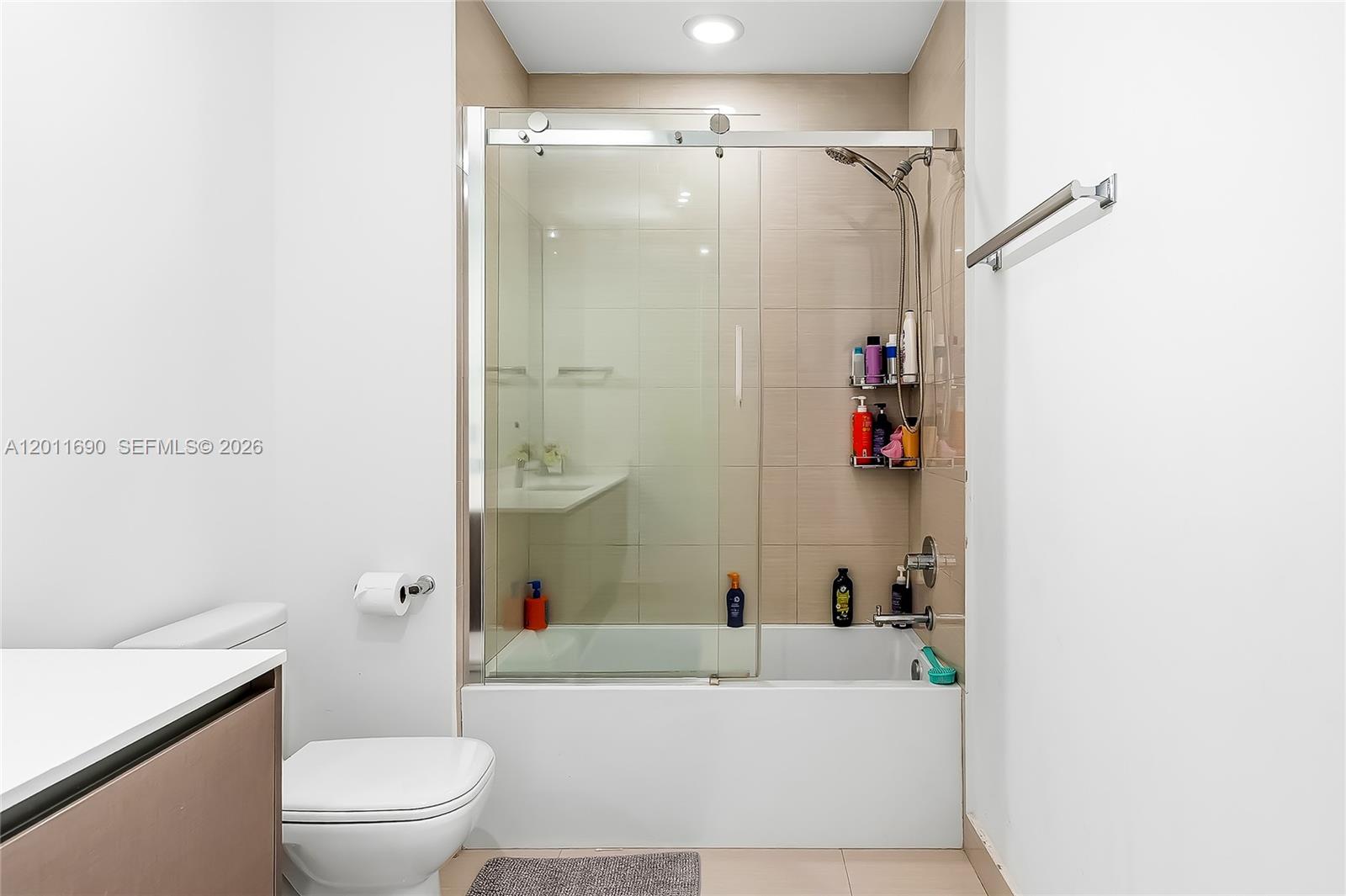 ECHO CONDO - Residential