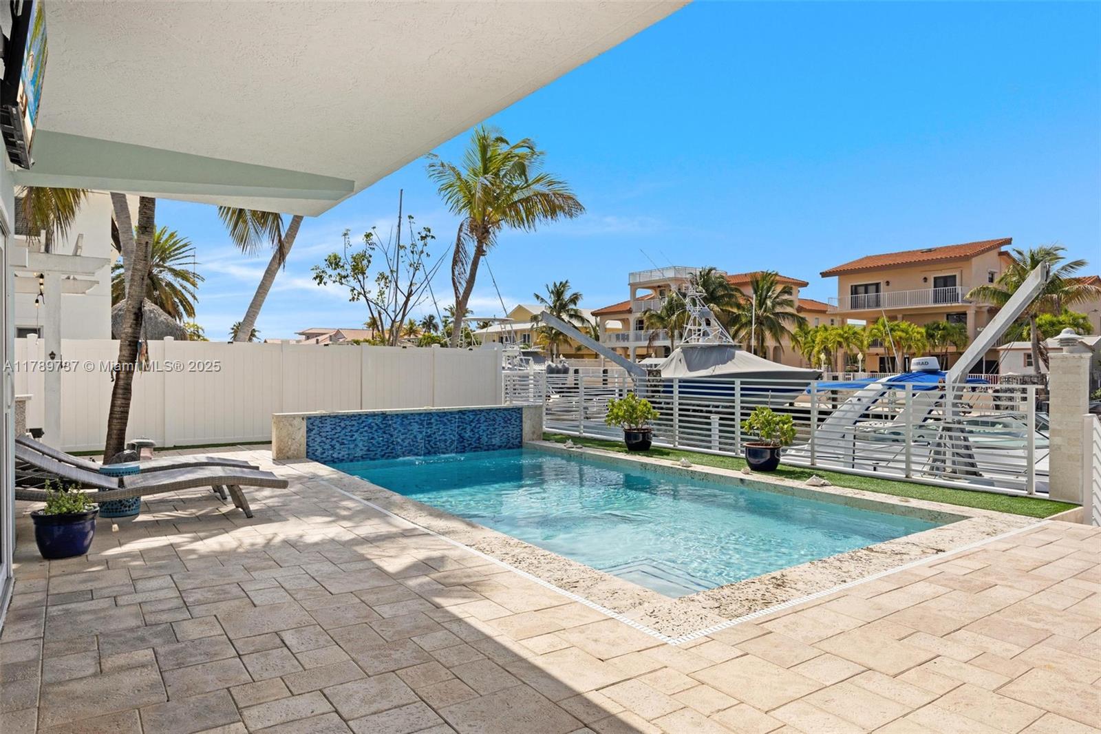 PORT LARGO - Residential