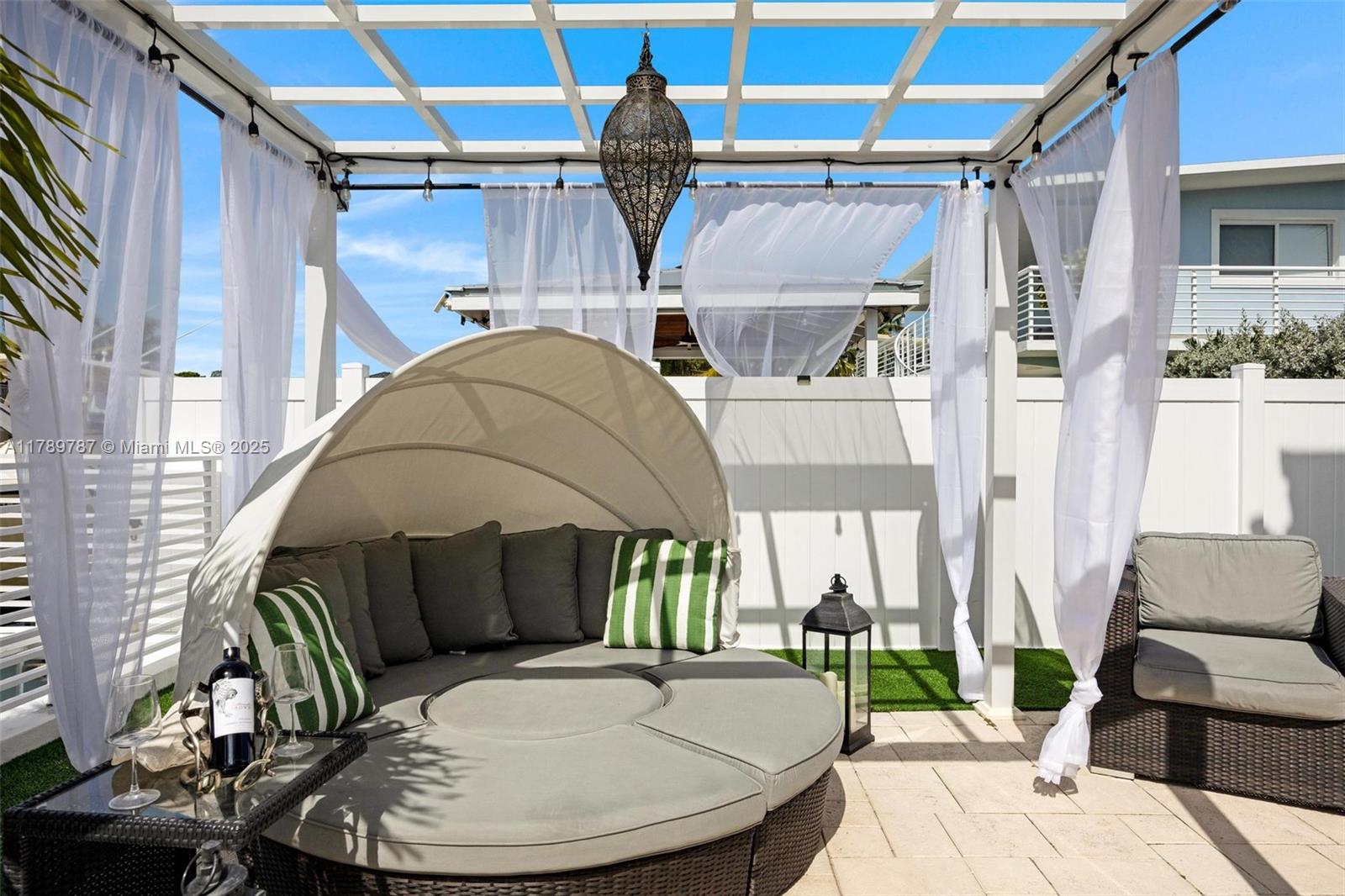 PORT LARGO - Residential