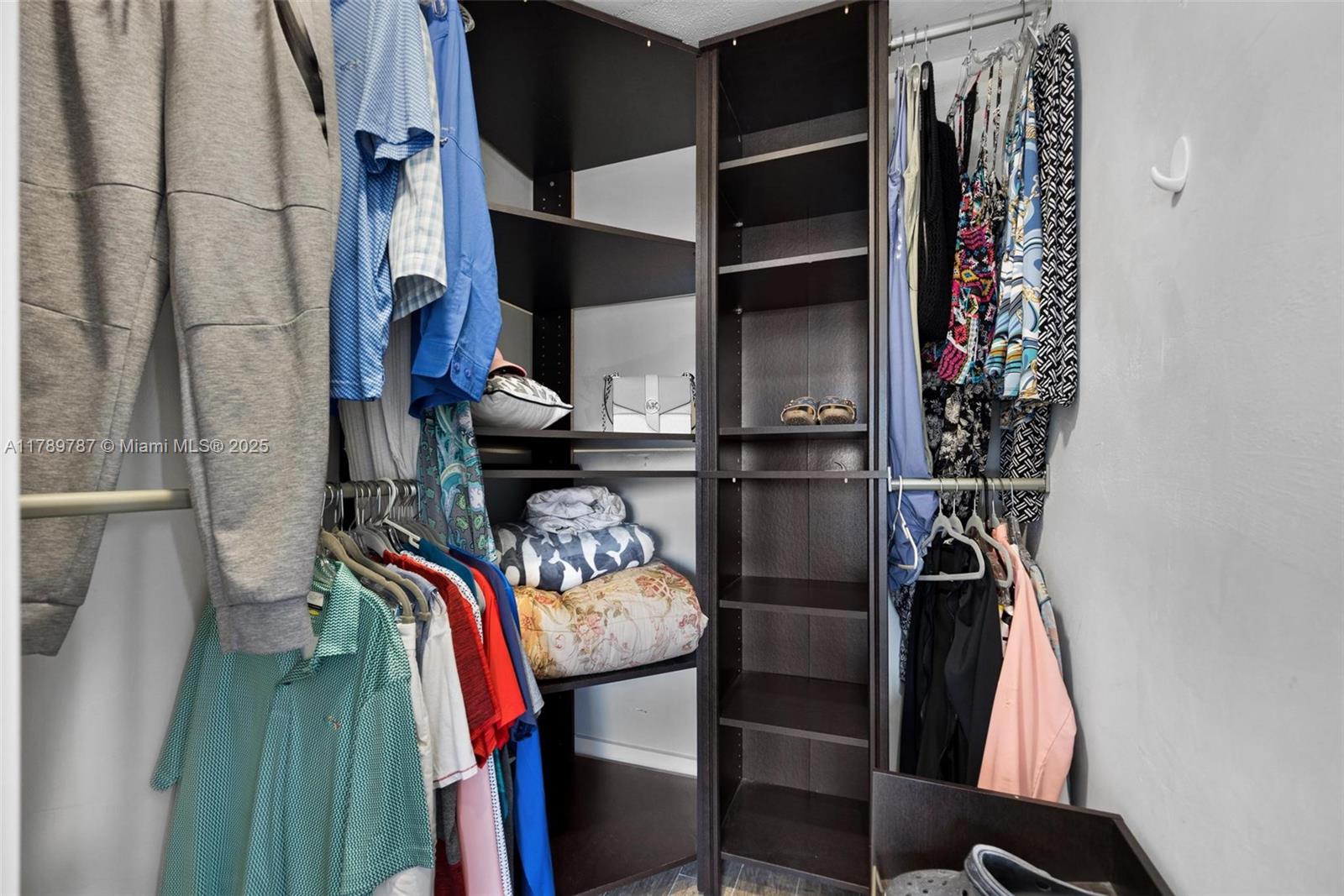 PORT LARGO - Residential