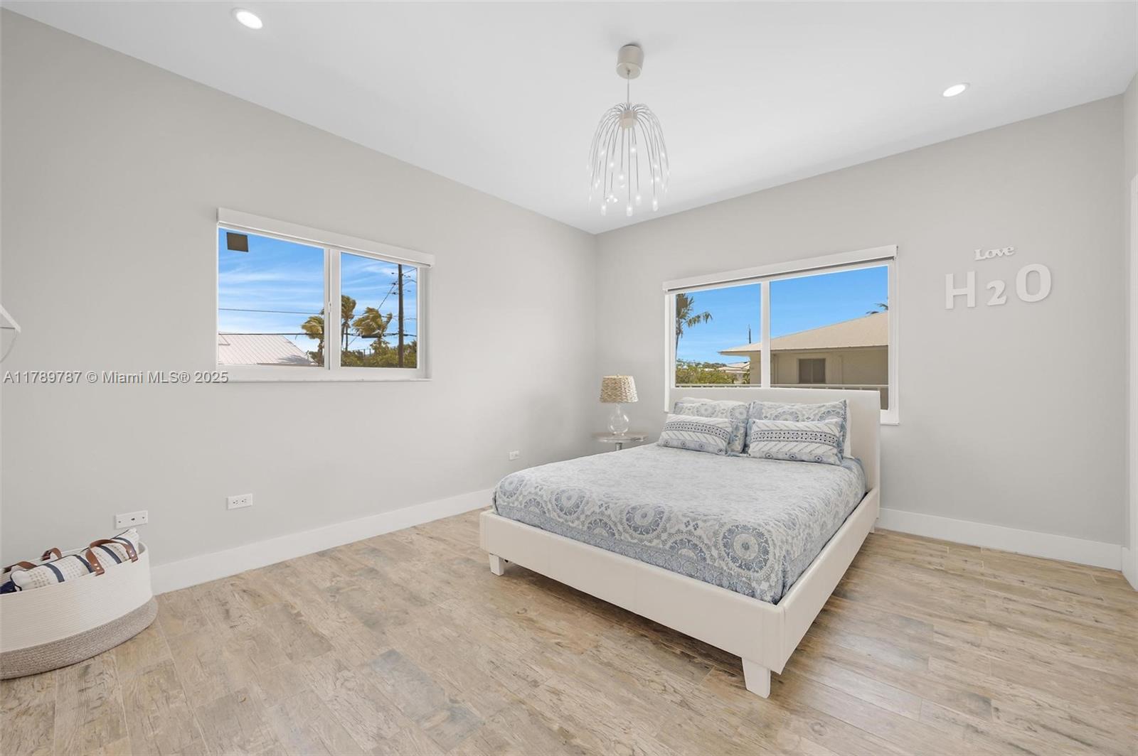 PORT LARGO - Residential