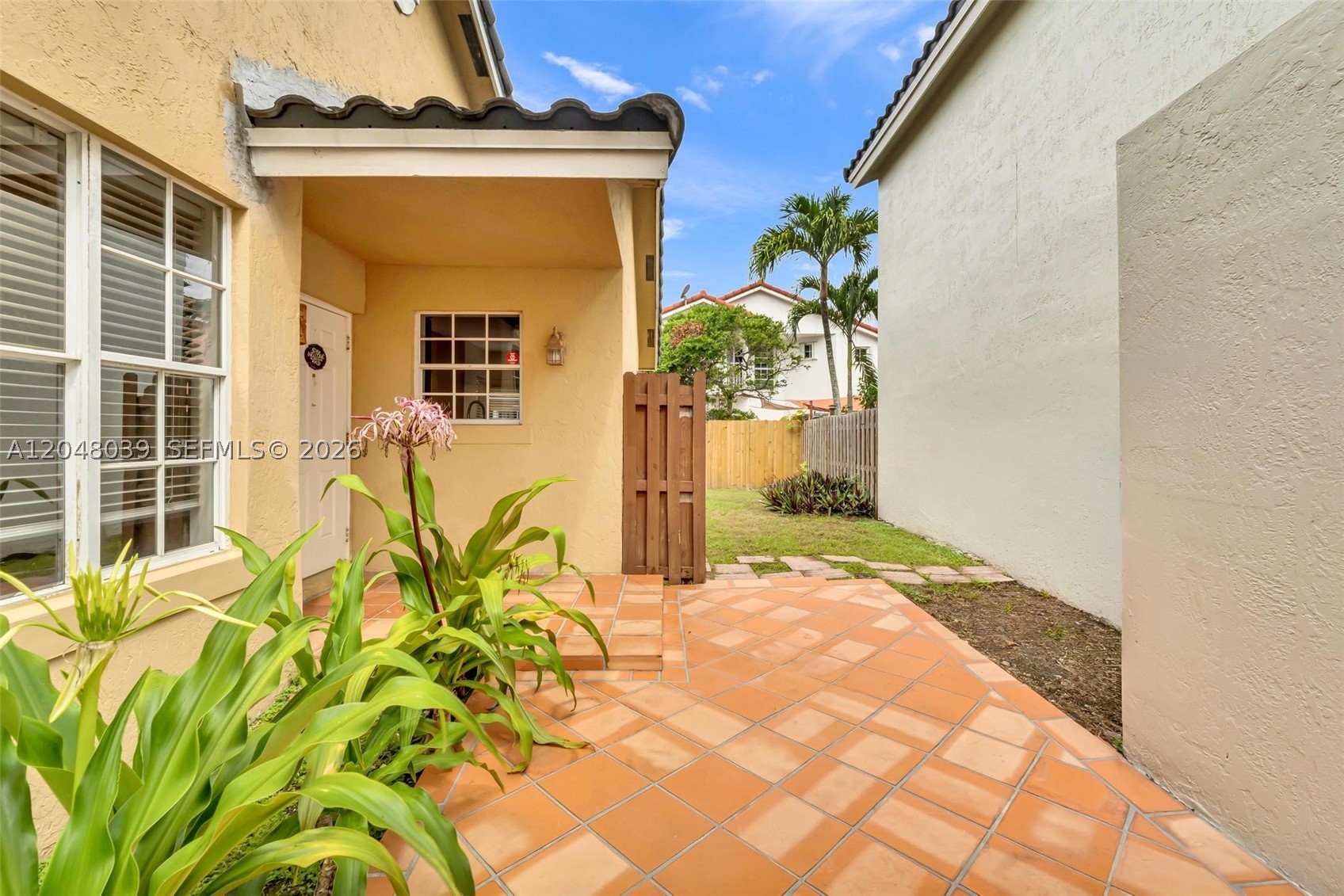 4916 SW 154th Ave