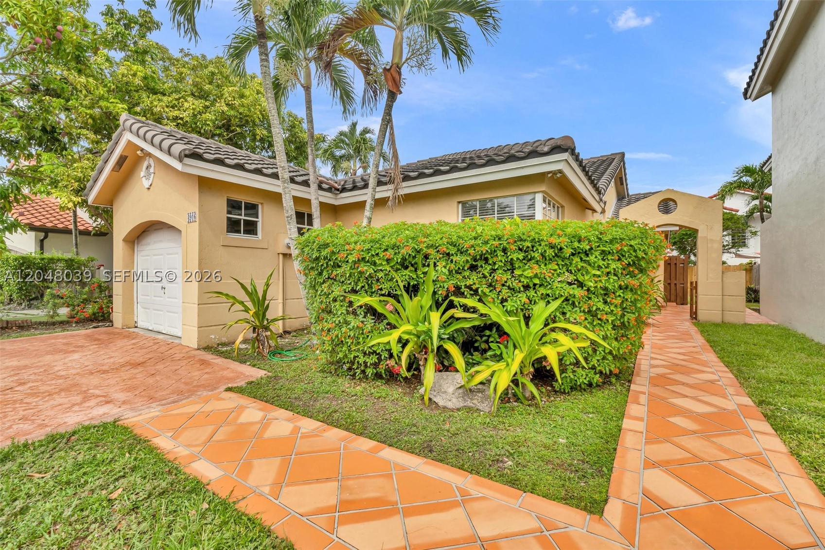 4916 SW 154th Ave