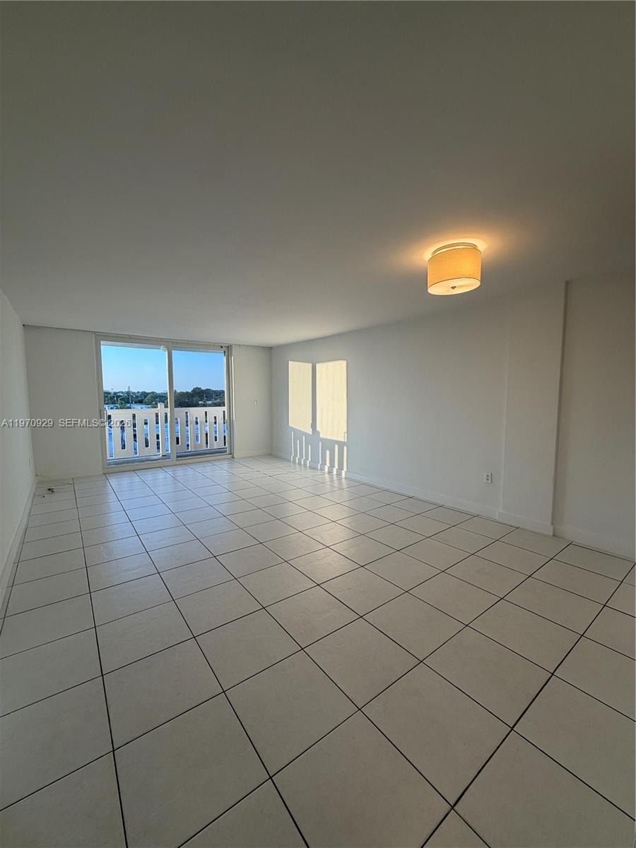 WATERWAY PLAZA CONDO - Residential Lease