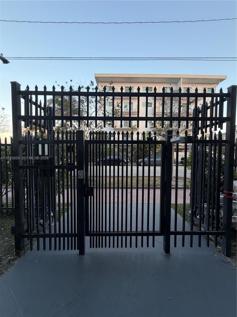 WATERWAY PLAZA CONDO - Residential Lease