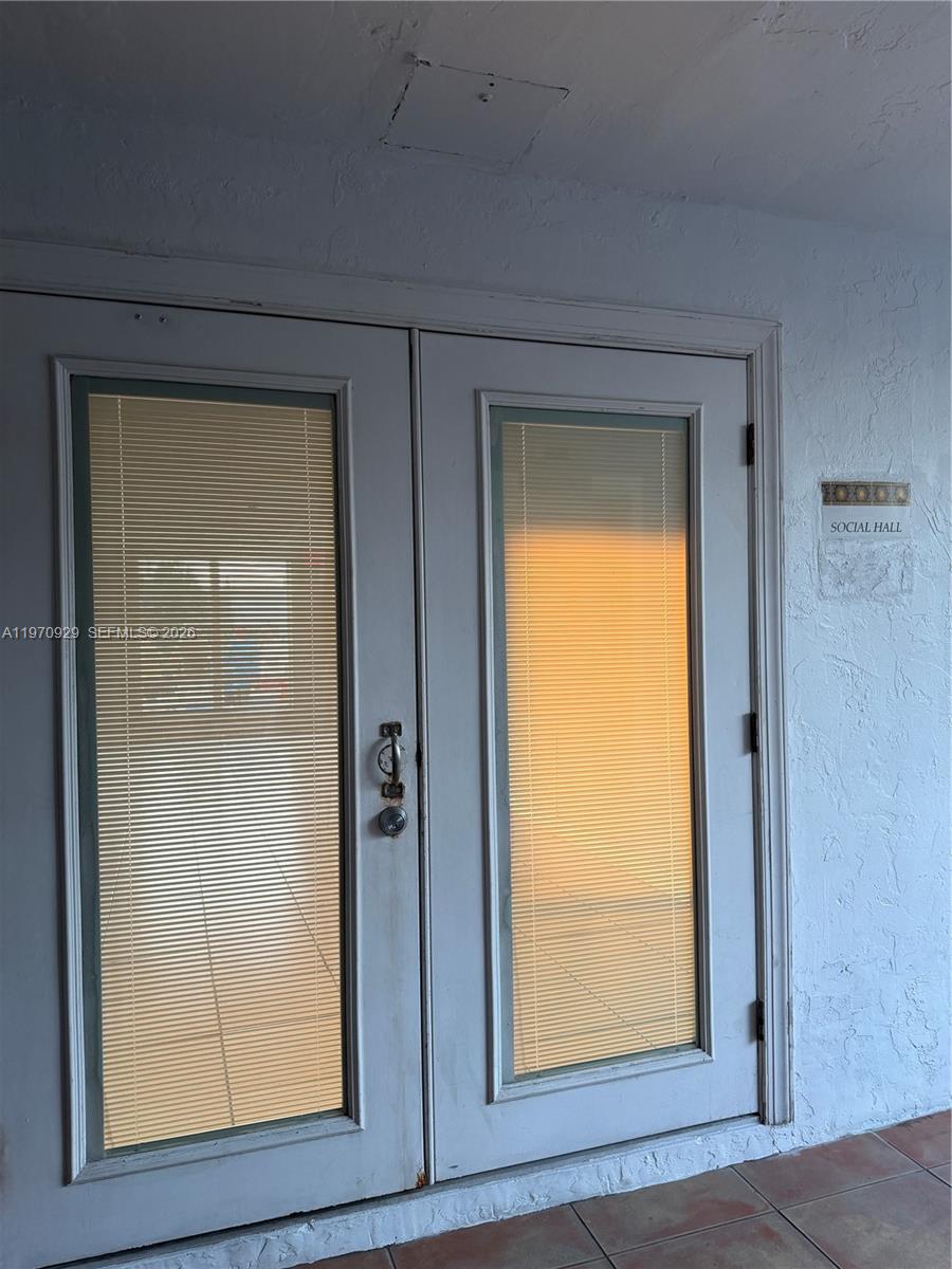 WATERWAY PLAZA CONDO - Residential Lease