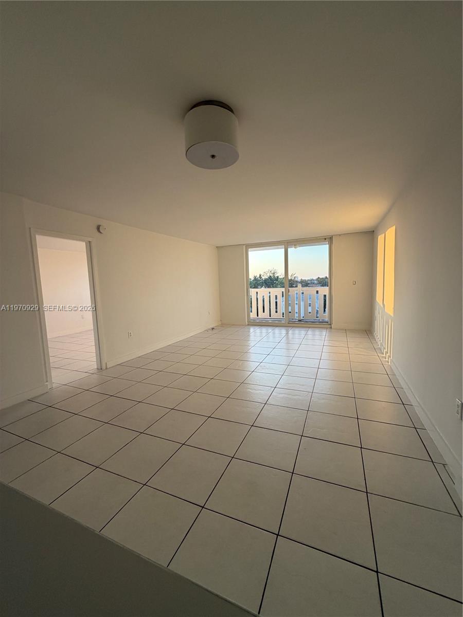 WATERWAY PLAZA CONDO - Residential Lease
