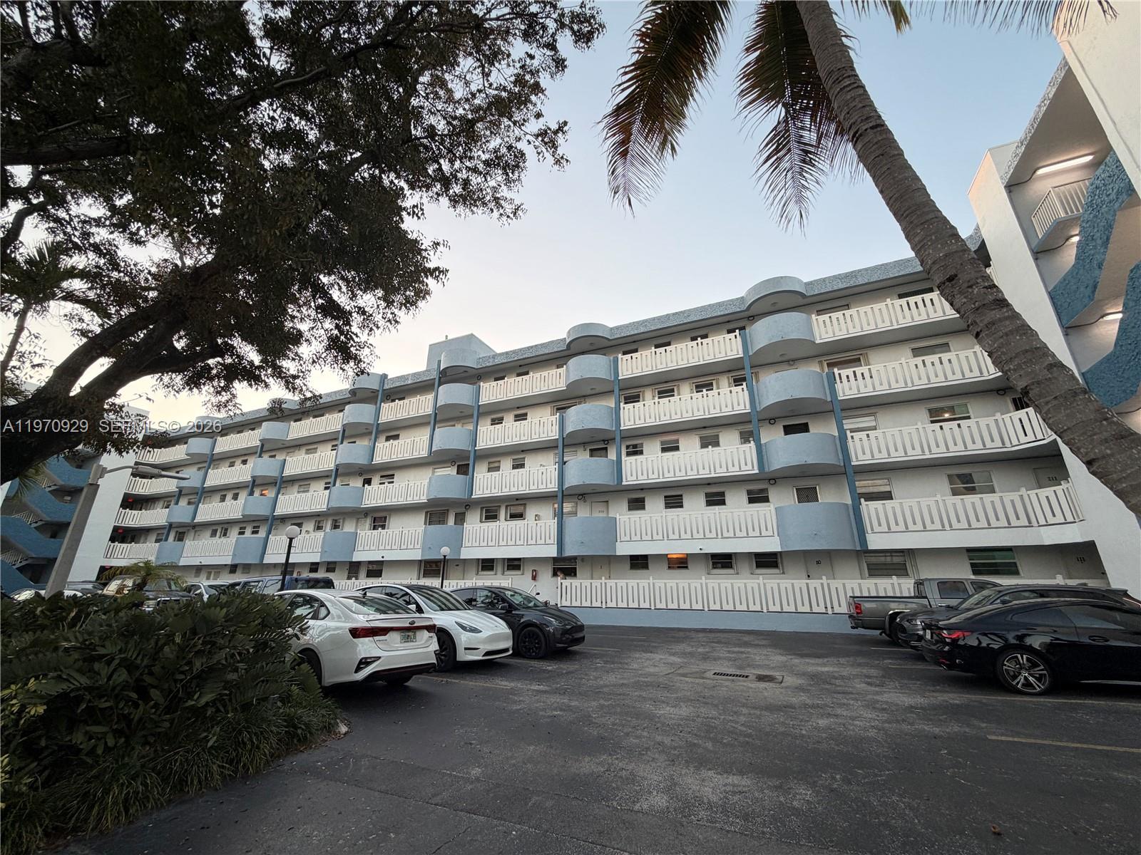 WATERWAY PLAZA CONDO - Residential Lease