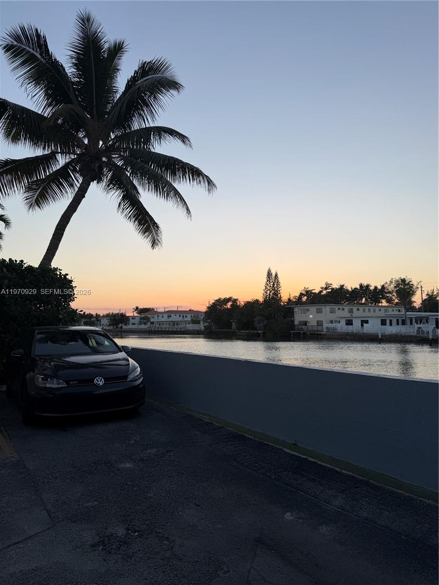 WATERWAY PLAZA CONDO - Residential Lease