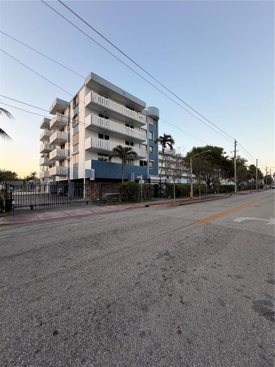 WATERWAY PLAZA CONDO - Residential Lease