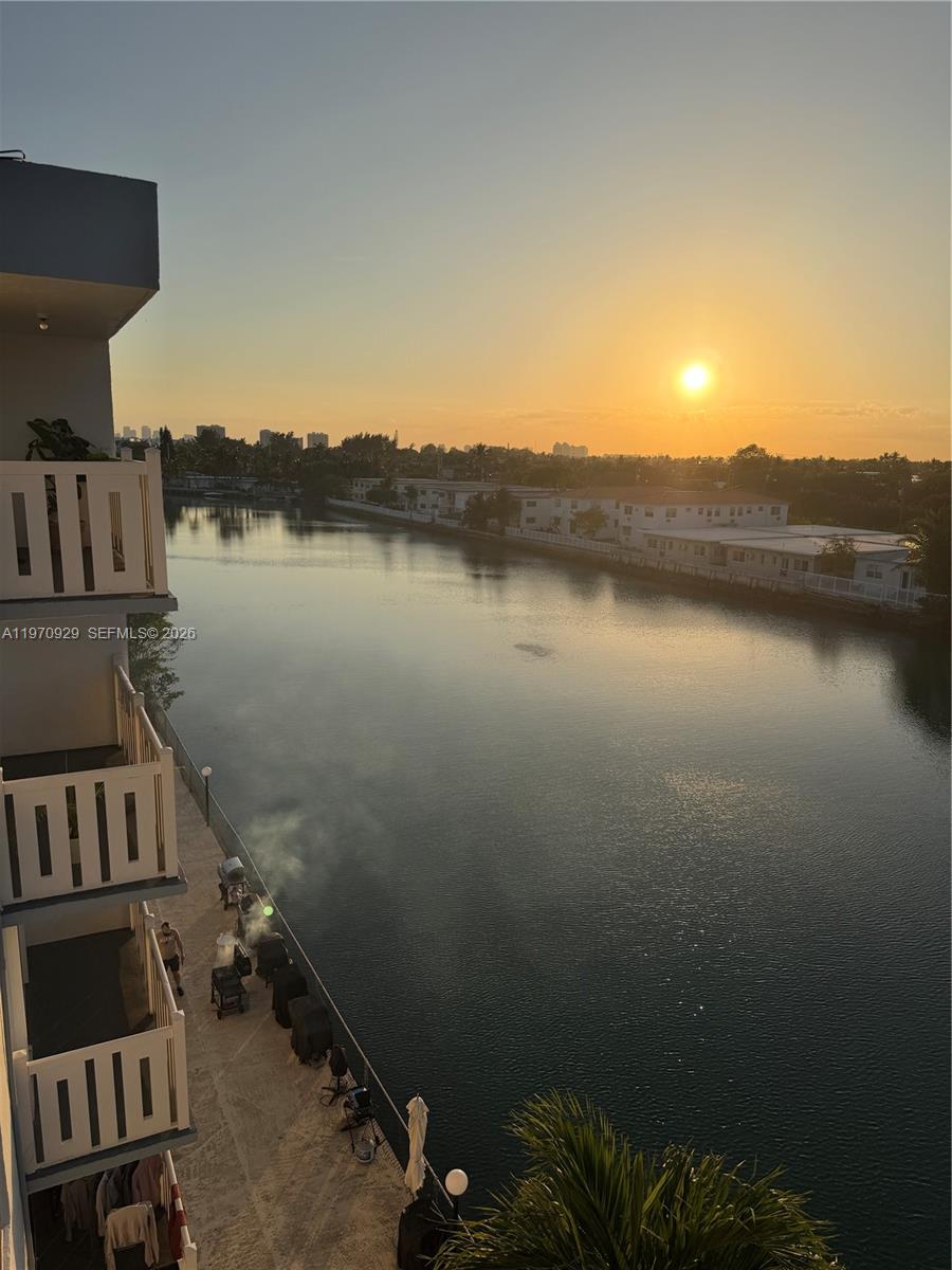 WATERWAY PLAZA CONDO - Residential Lease