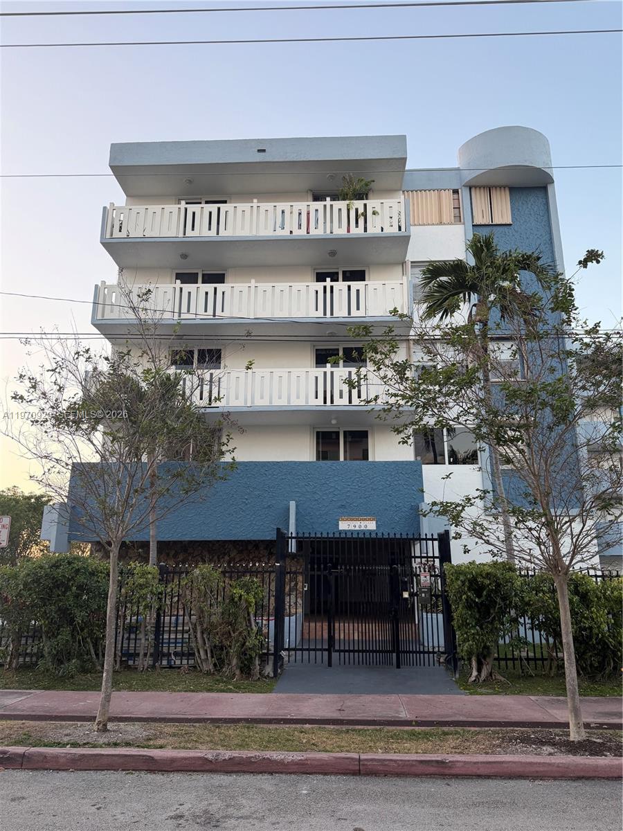 WATERWAY PLAZA CONDO - Residential Lease