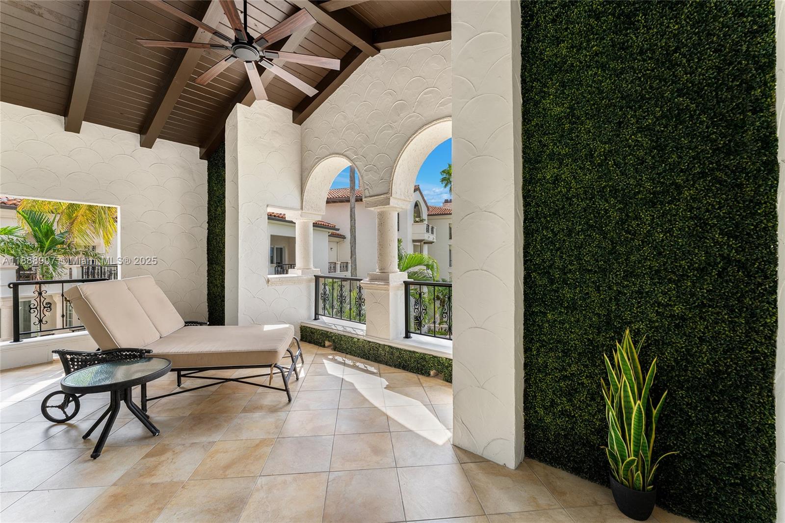 2331 Fisher Island Dr 4301