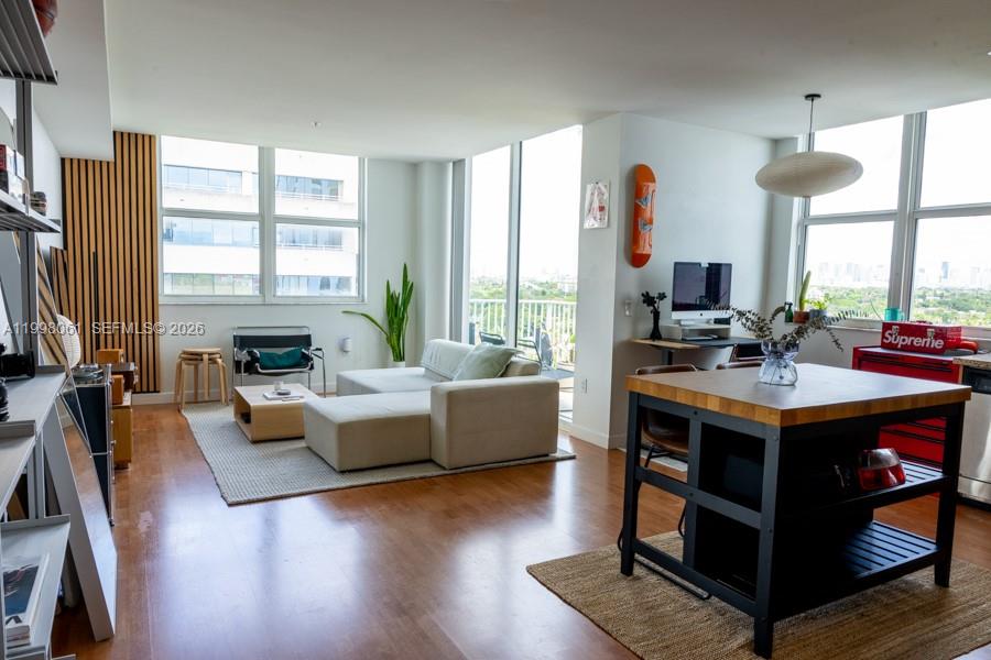 MIDTOWN LOFTS CONDO - Residential