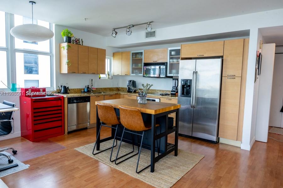 MIDTOWN LOFTS CONDO - Residential