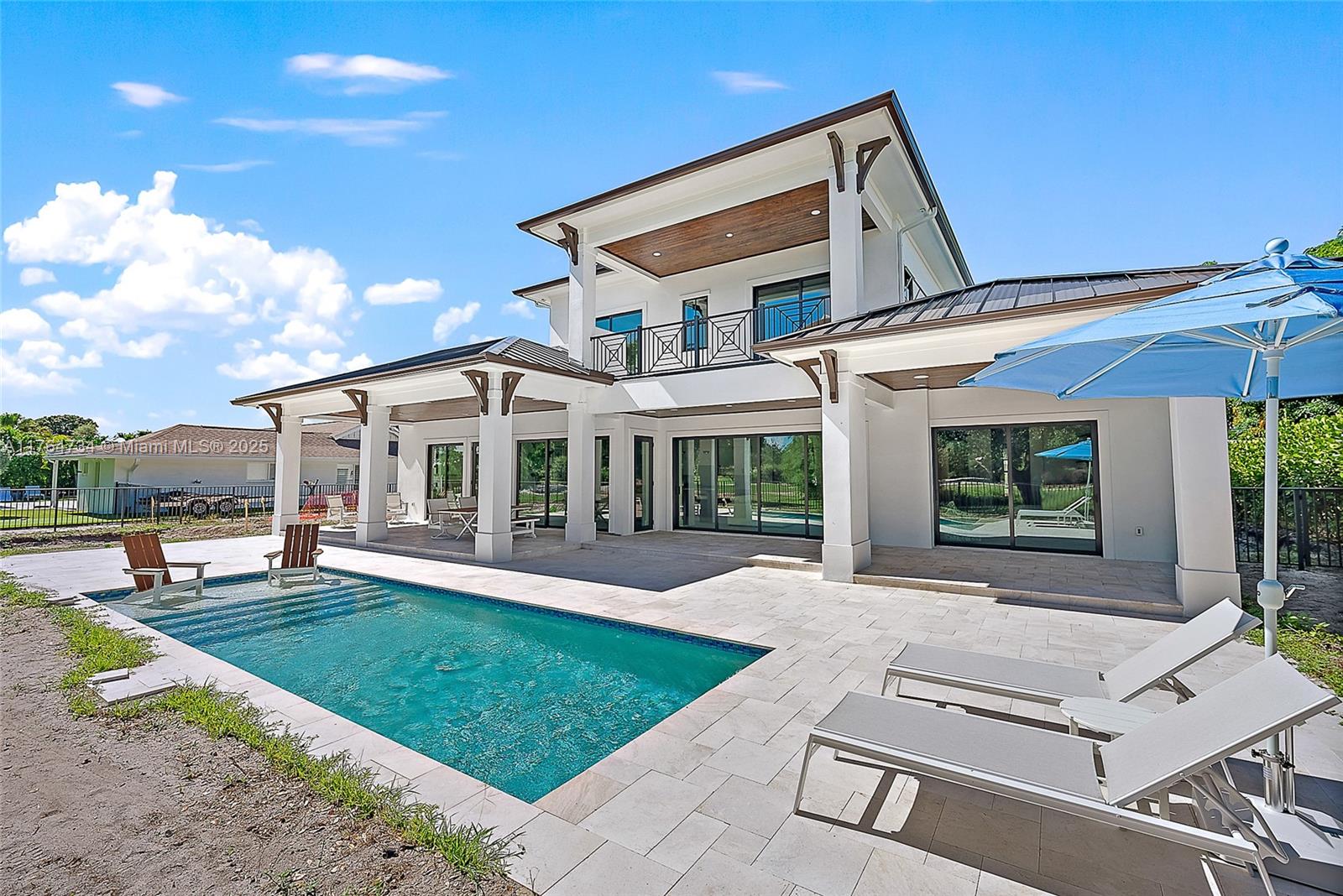 Tequesta Country Club - Residential