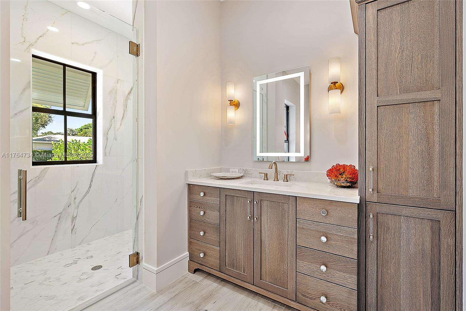 Tequesta Country Club - Residential