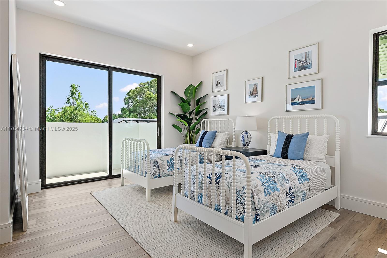 Tequesta Country Club - Residential