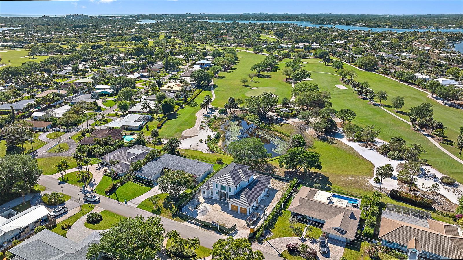 Tequesta Country Club - Residential
