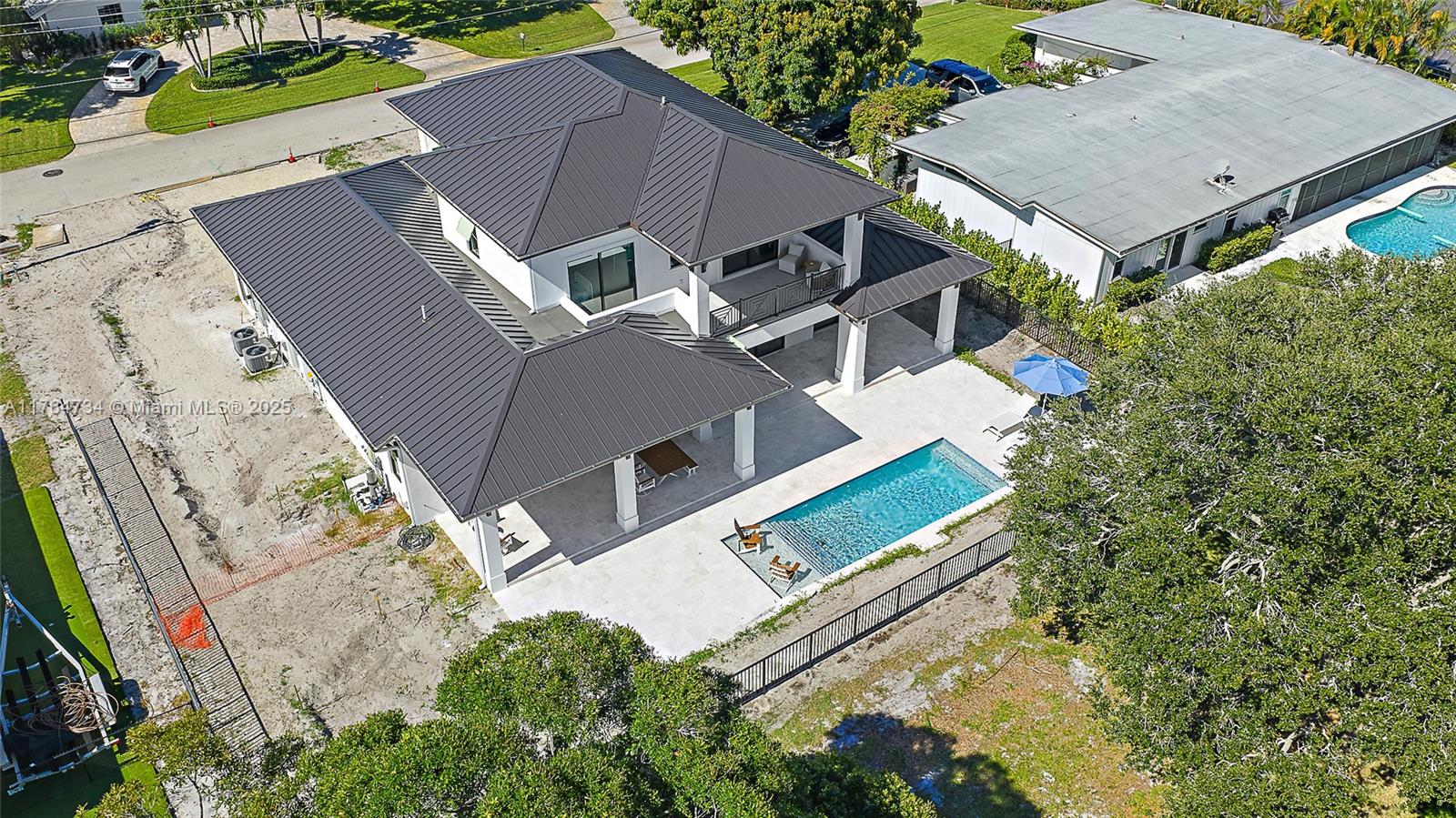 Tequesta Country Club - Residential