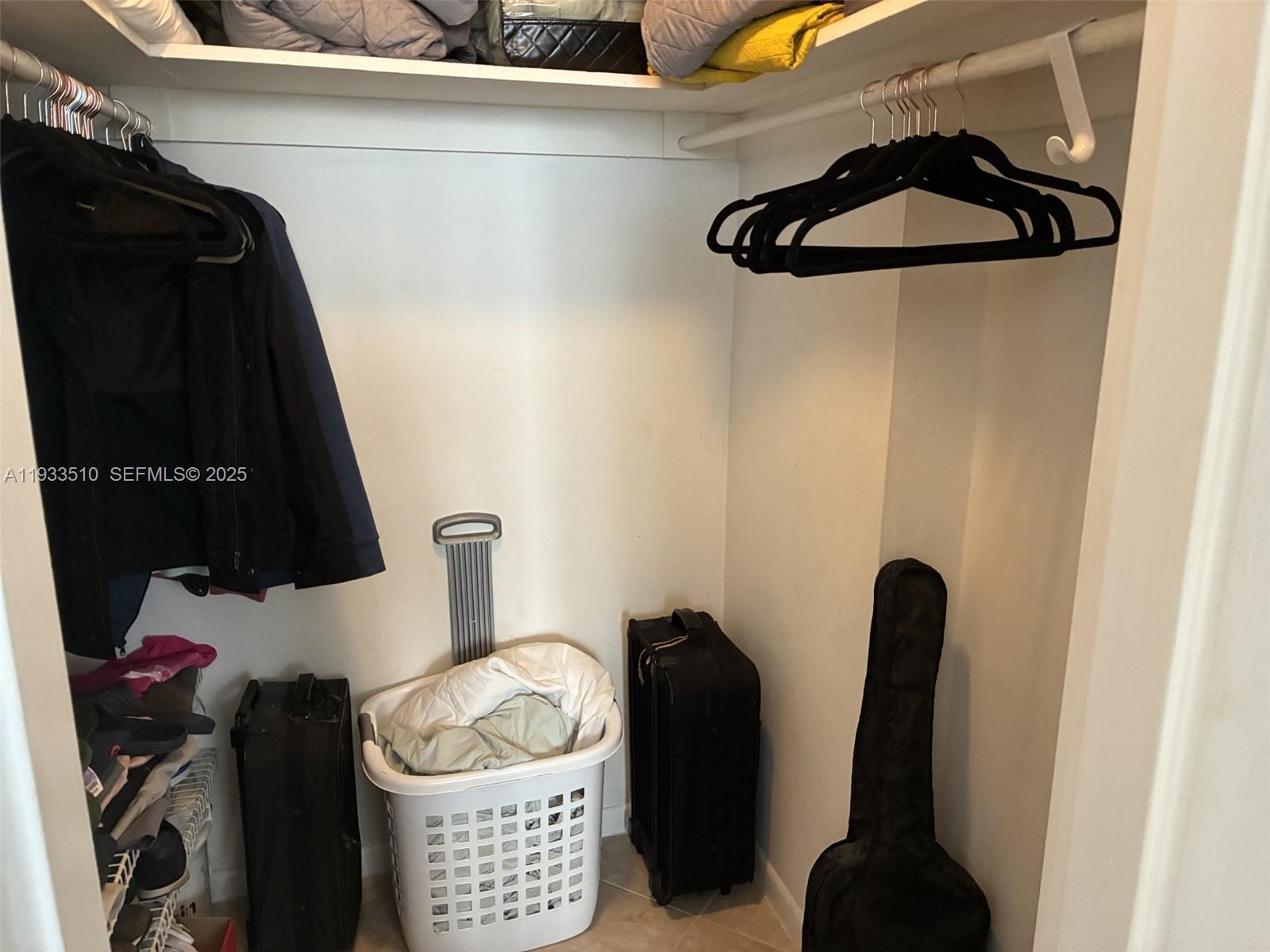 MIRADOR 1000 CONDO - Residential