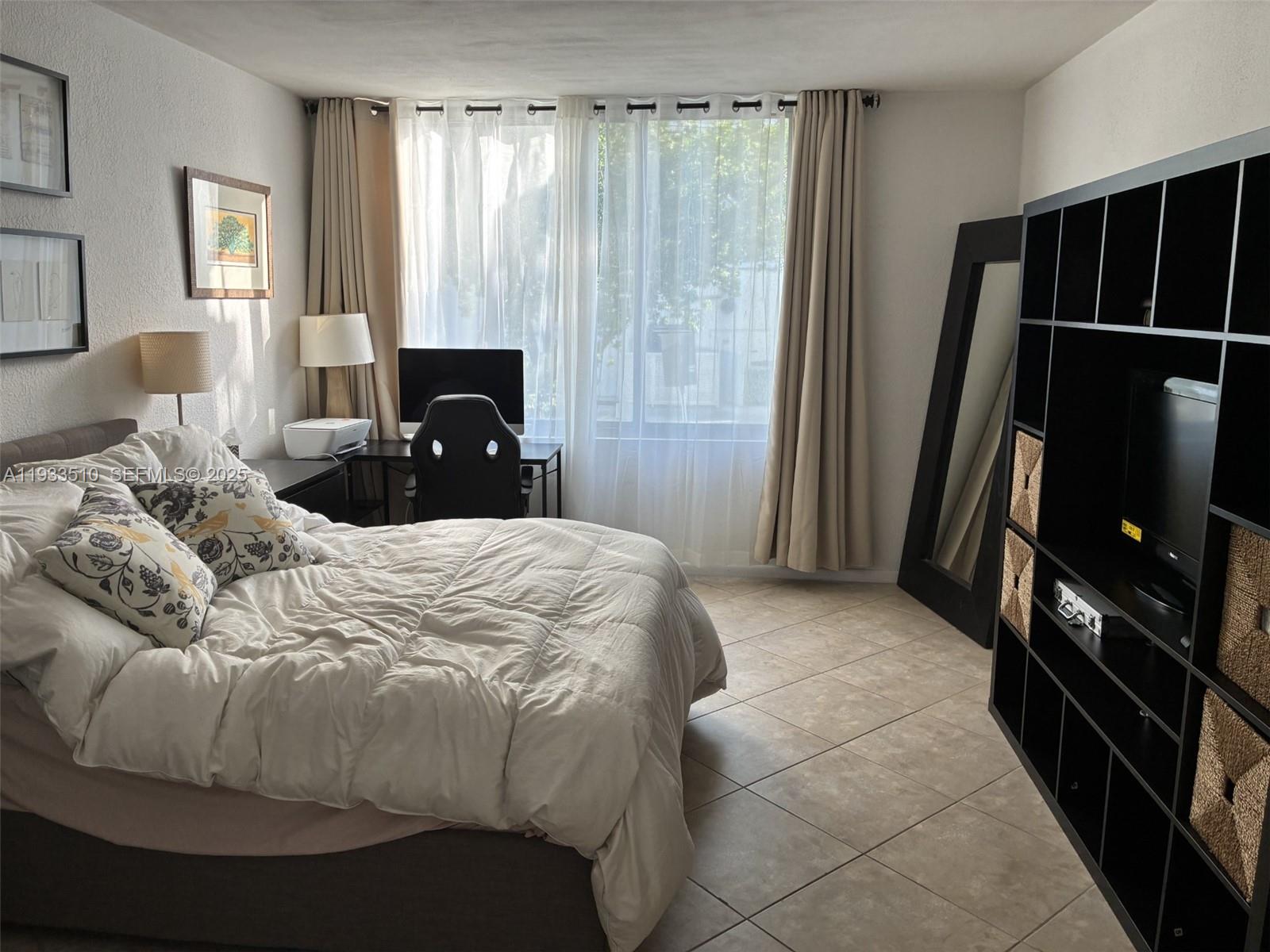 MIRADOR 1000 CONDO - Residential