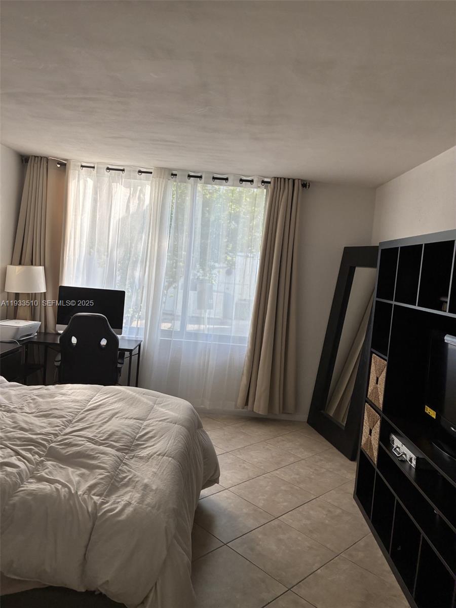 MIRADOR 1000 CONDO - Residential