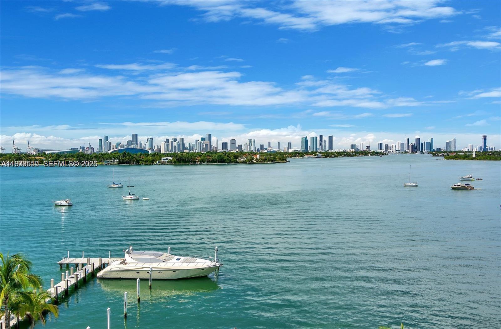 MIRADOR 1000 CONDO - Residential