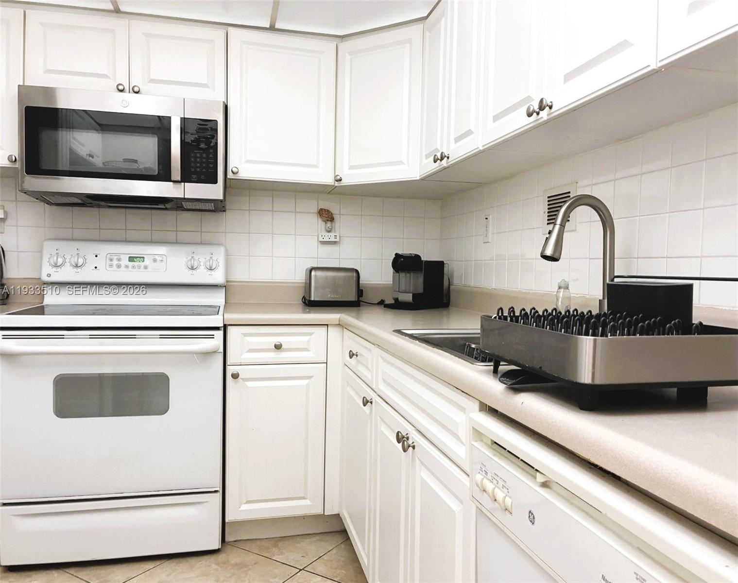 MIRADOR 1000 CONDO - Residential