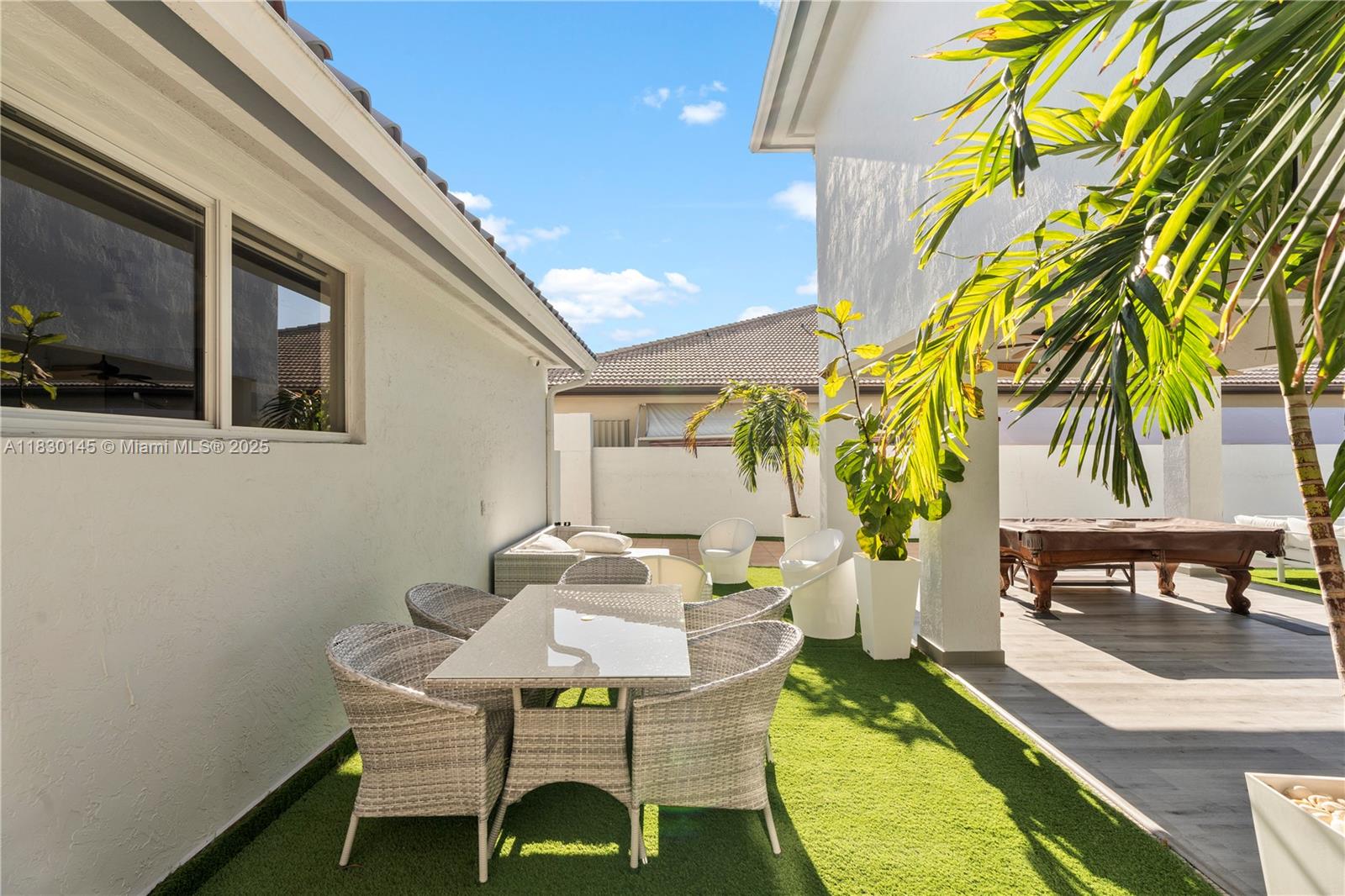 J G HEADS FARMS - Residential Lease