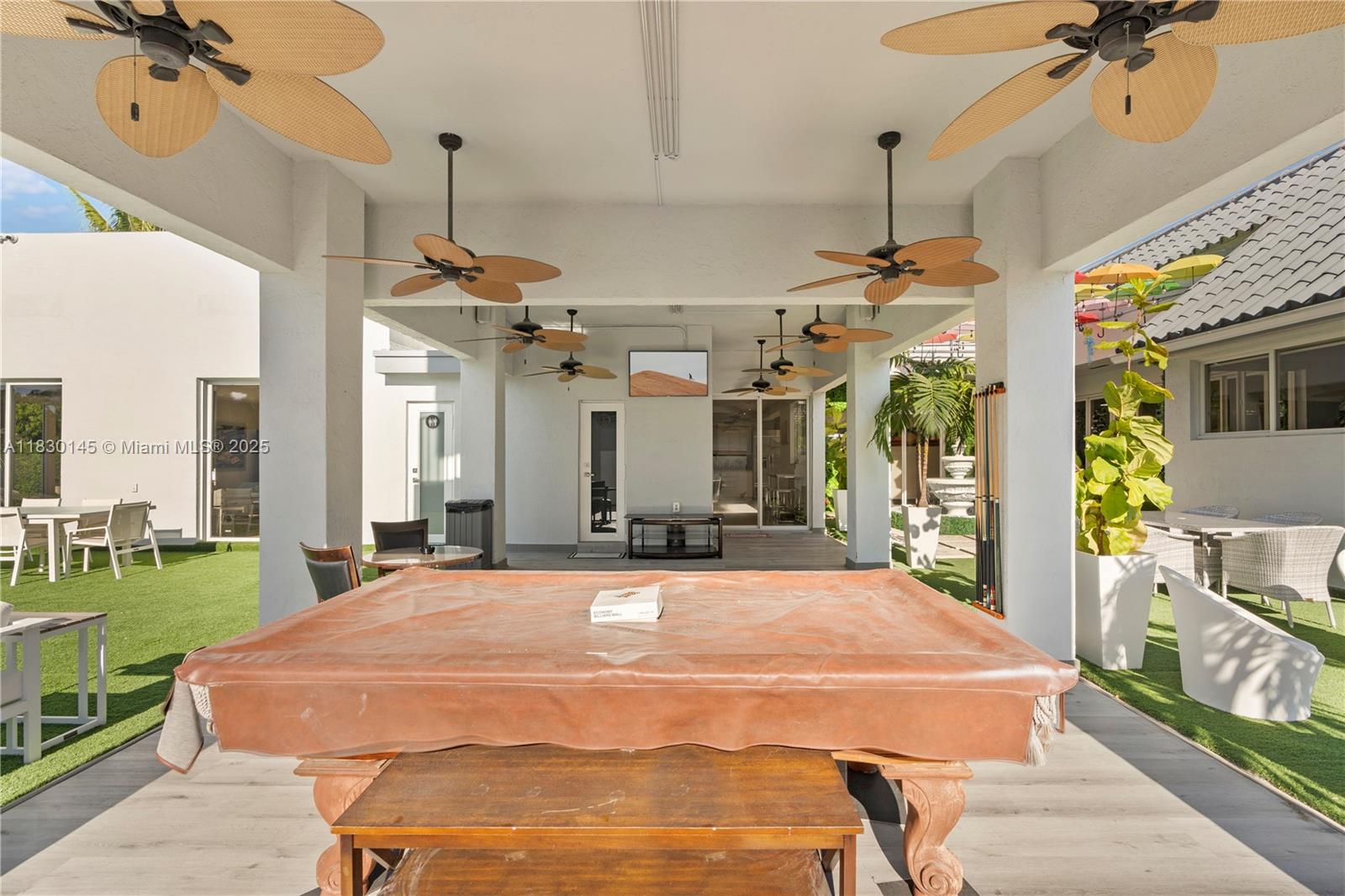 J G HEADS FARMS - Residential Lease