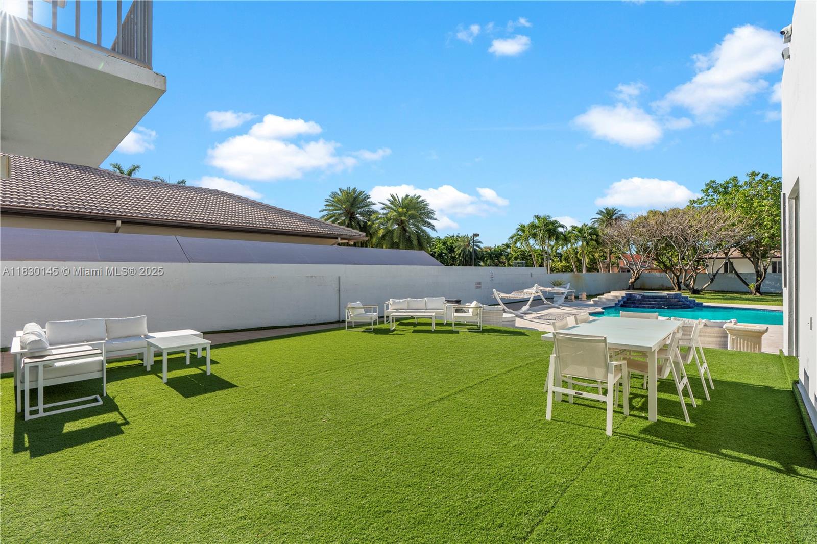 J G HEADS FARMS - Residential Lease