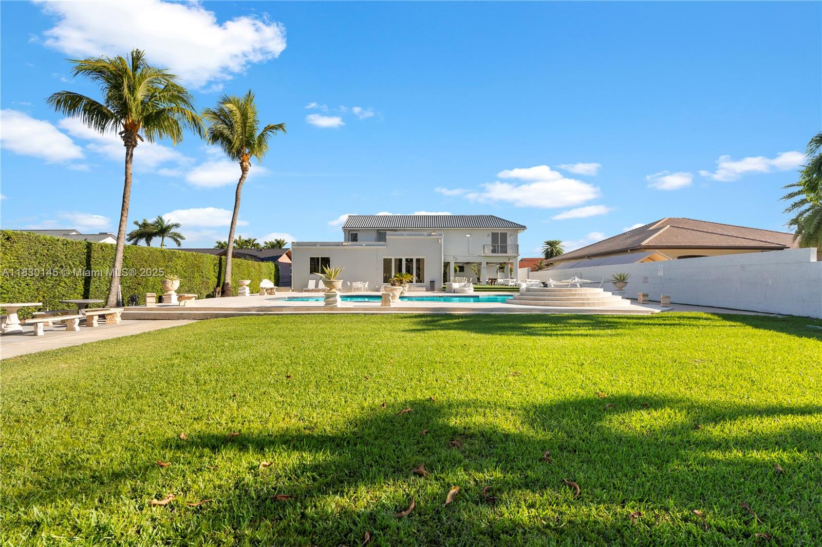 J G HEADS FARMS - Residential Lease